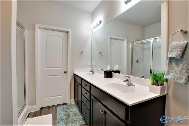 Building Photo - 155 Grey Fawn Trail