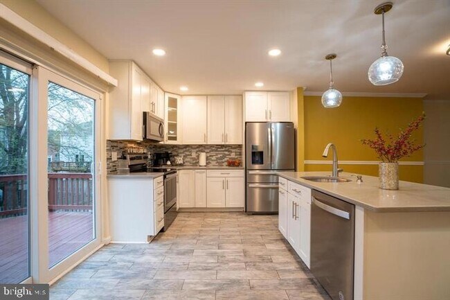 Building Photo - 3500 Vintage Spg Ter