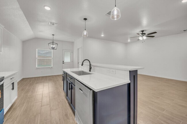 Building Photo - Beautiful New Build in Highly Desired Area