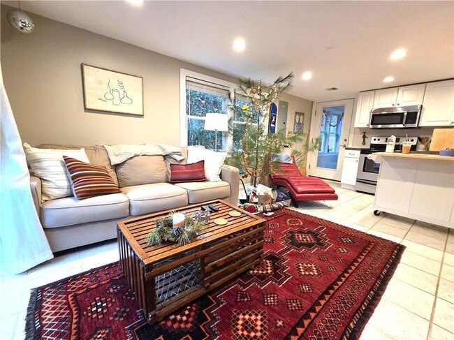 Building Photo - 78 Nautilus St