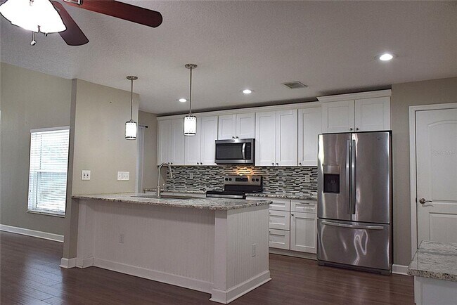 Building Photo - 2009 Branch Tree Ln