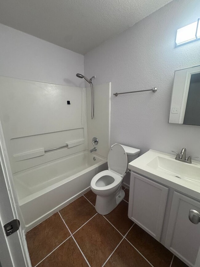 Building Photo - 10431 Westfield Pl