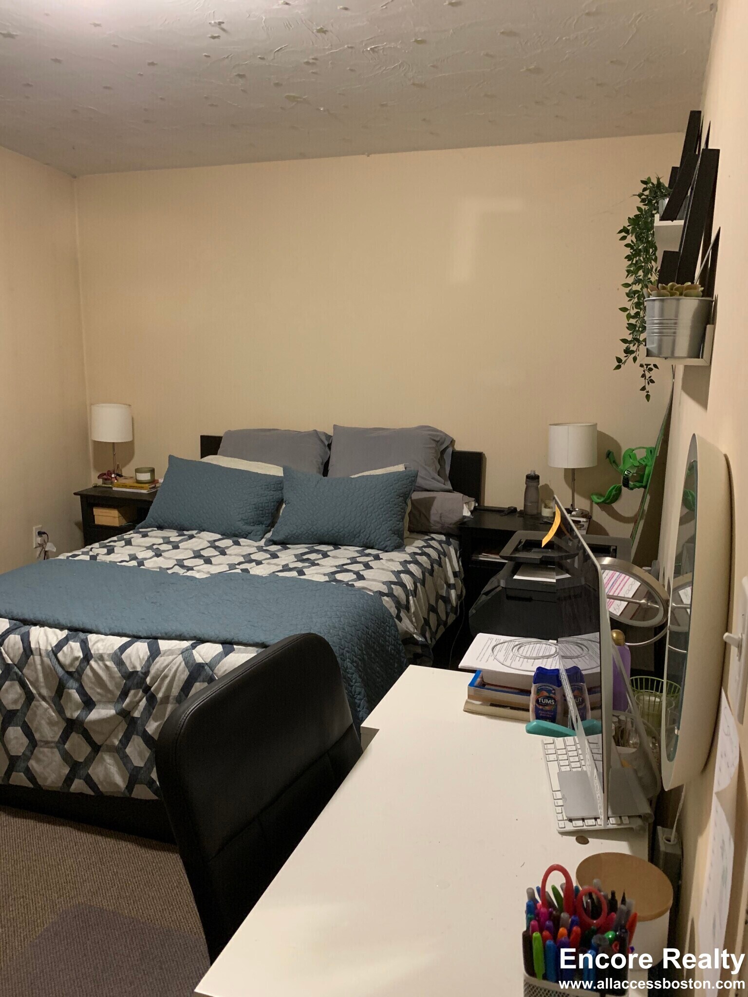 Building Photo - 883 Huntington Ave