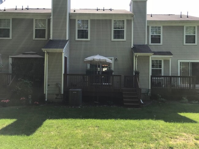 Building Photo - 101 Lexington Ct