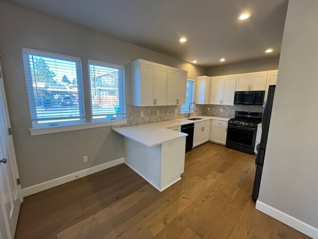Building Photo - Stand Alone Home w/ Detached Garage and ADU