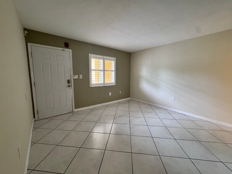 Living Room - 12625 SW 91st St