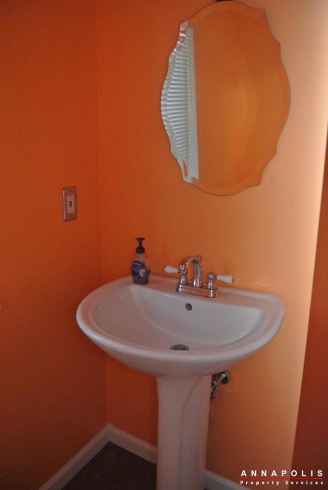 Building Photo - 12 rockwell court