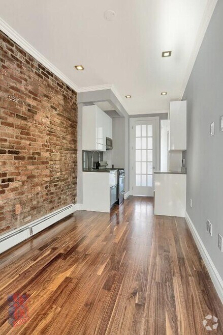 Building Photo - 124 Ridge St