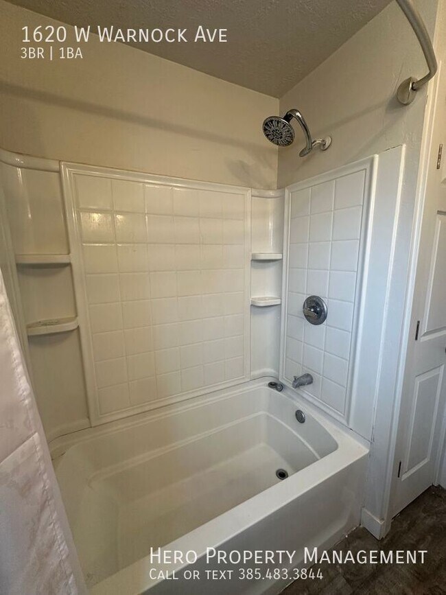 Building Photo - 1620 W Warnock Ave