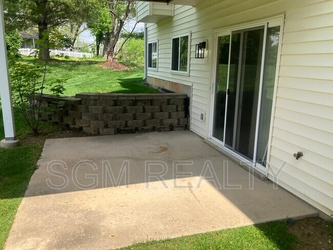 Building Photo - 1711 Ambrose Terrace Dr