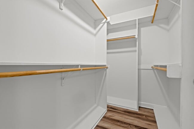 Building Photo - Gorgeous Townhome In Clayton!