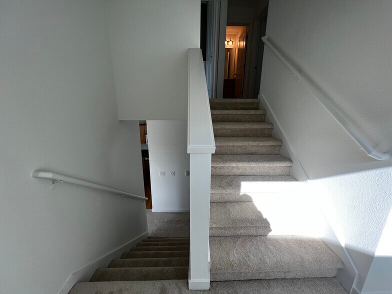 Building Photo - 21269 SE 42nd Pl