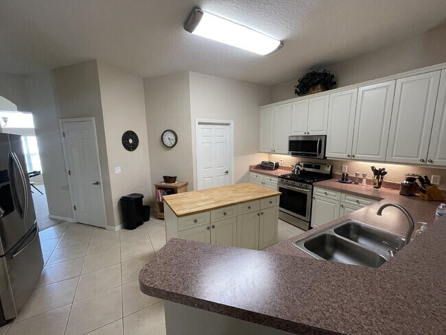Building Photo - Grand Haven rental available