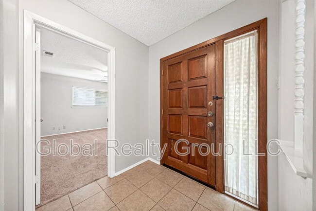 Building Photo - 412 Cordoba Dr