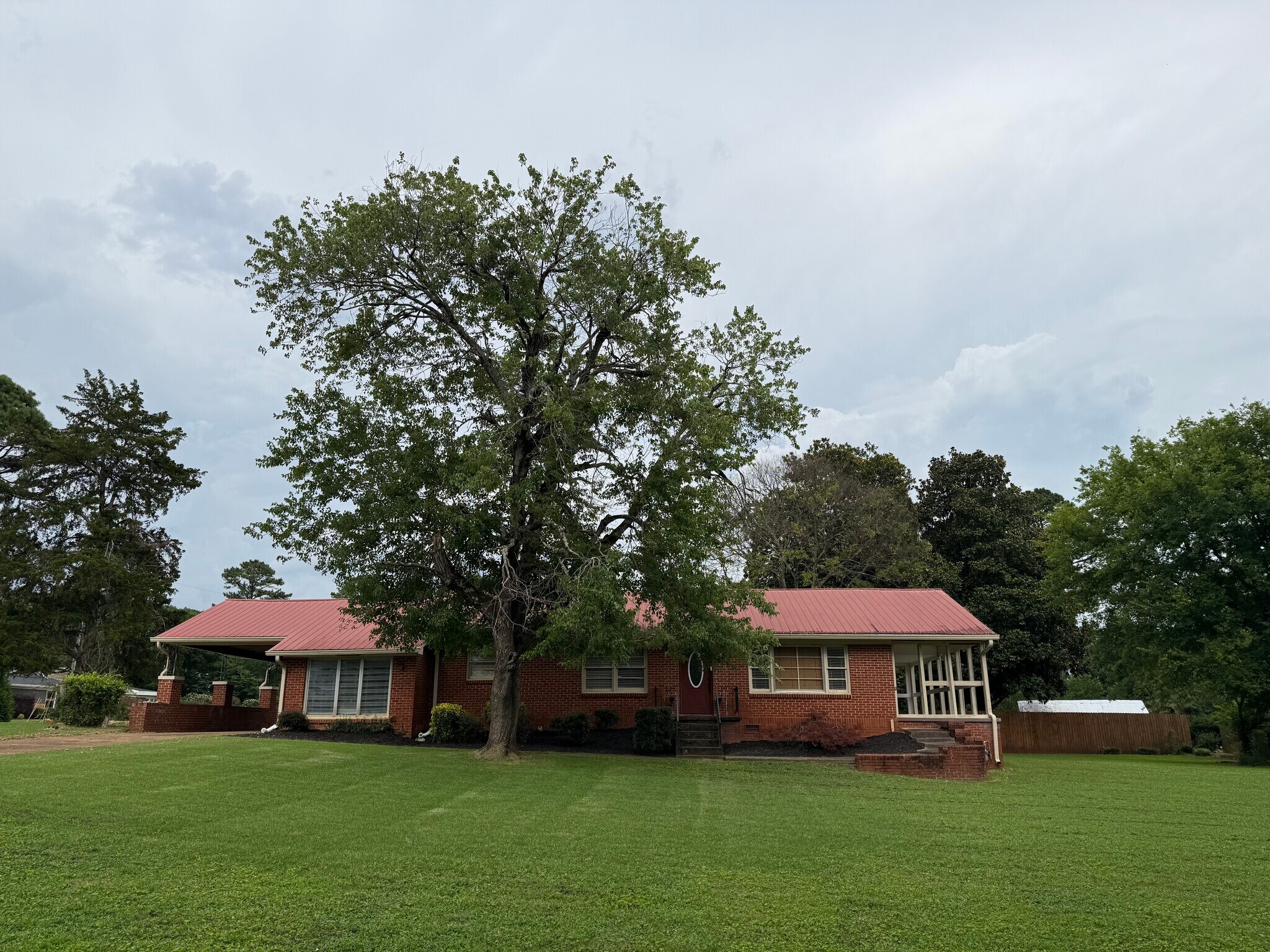 Building Photo - 7105 Whitesburg Dr SE