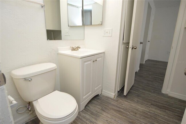 Building Photo - 5006 Moro Manor Dr