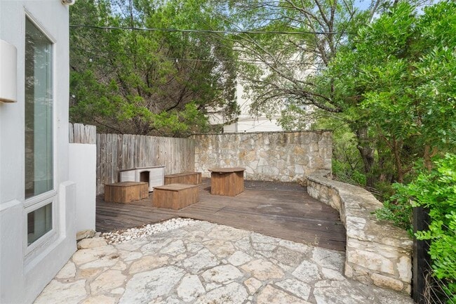 Building Photo - 5312 Scenic View Dr