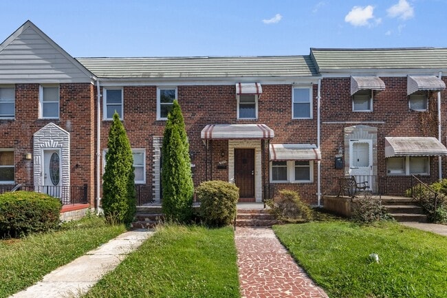 Primary Photo - 3725 Elmley Ave