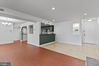 Building Photo - 202 Buckingham Ln