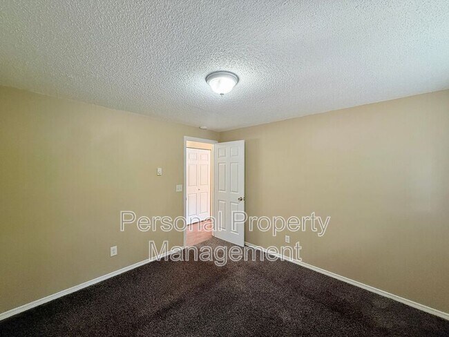 Building Photo - 900 Z St