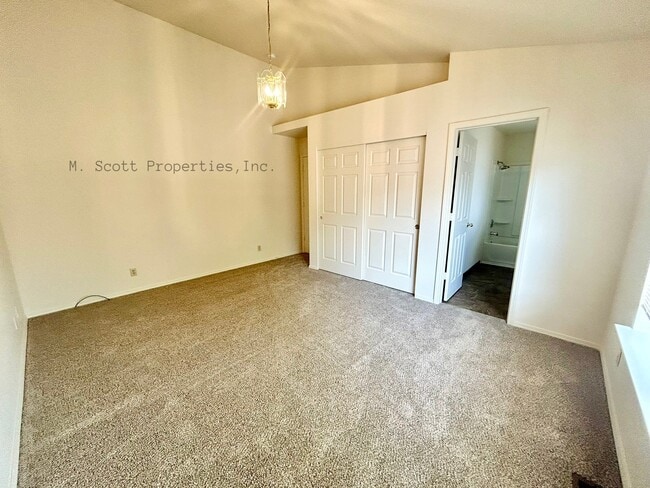 Building Photo - 1449 N Marion Russell Dr