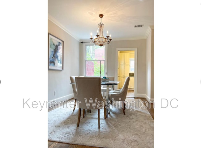 Building Photo - 242 Emerson St NW