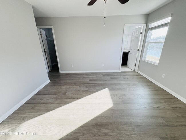 Building Photo - 4468 Civic Wy