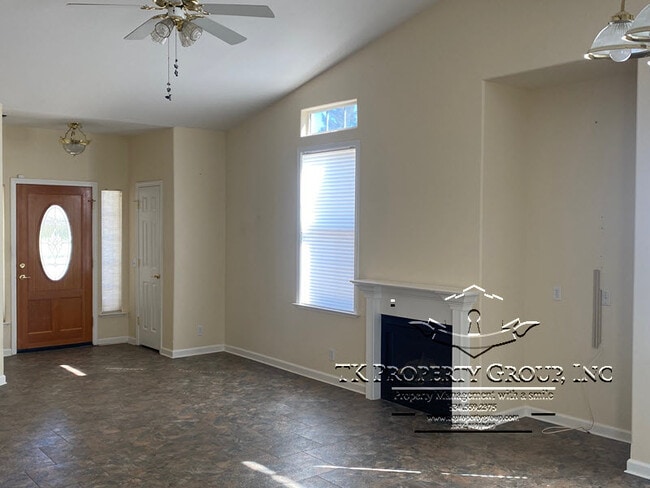 Building Photo - 108 Scotia Pines Cir