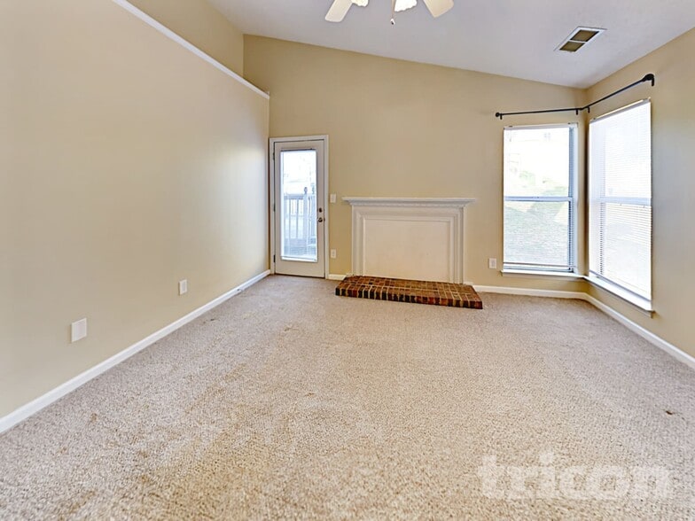 Building Photo - 1118 Yorkdale Dr