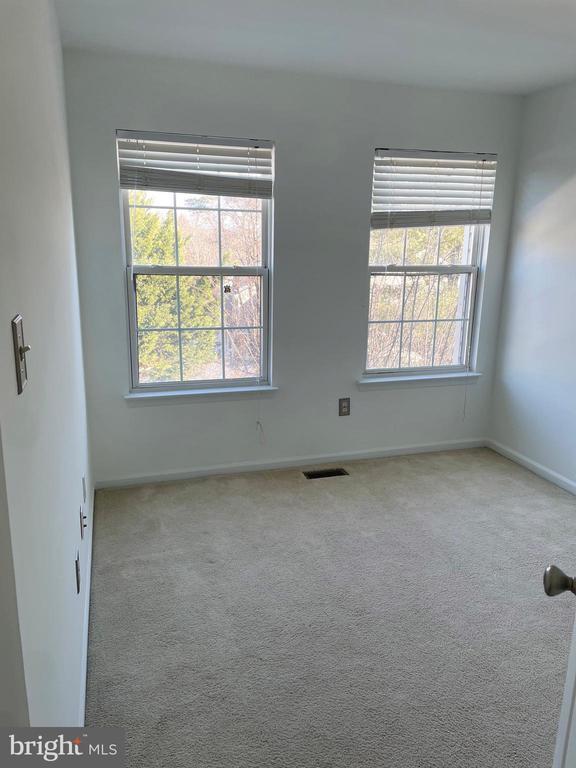 Building Photo - 6330 James Harris Way