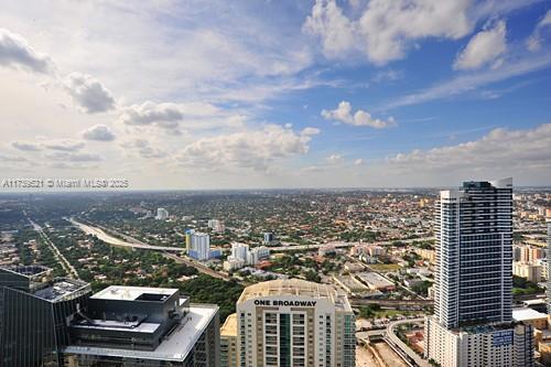 Building Photo - 1425 Brickell Ave