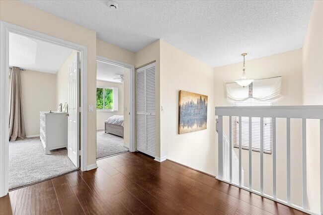 Building Photo - 7061 Chesapeake Cir
