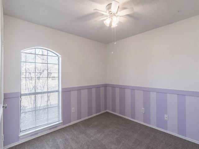 Building Photo - 1520 Mayflower Dr