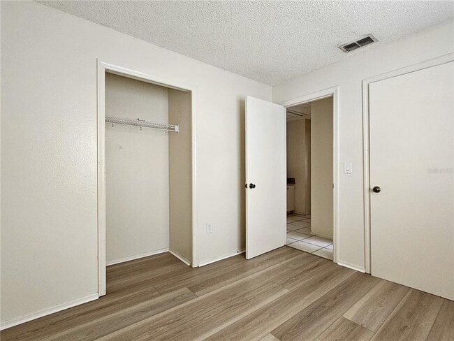 Building Photo - 1424 Bramblewood Dr