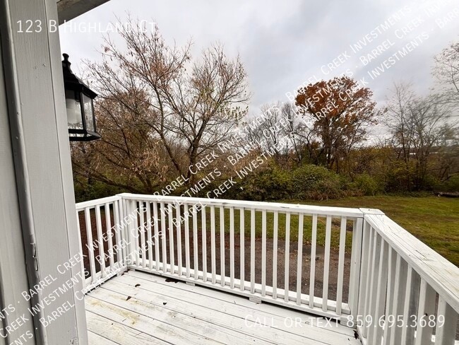 Building Photo - 123 B Highland Ct