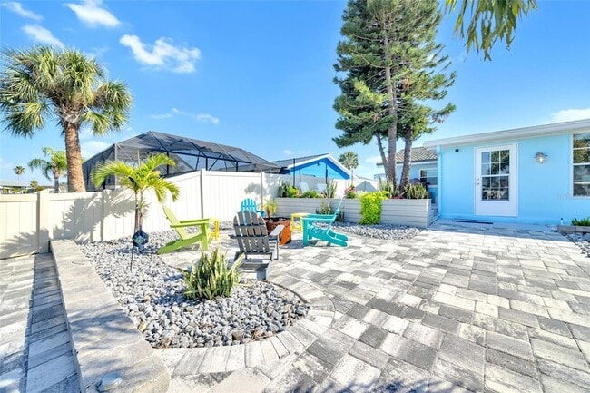 Building Photo - 1015 Spindle Palm Way