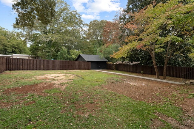 Building Photo - McCullough Heights
