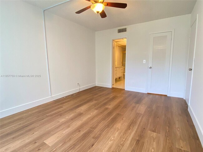 Building Photo - 1638 Embassy Dr