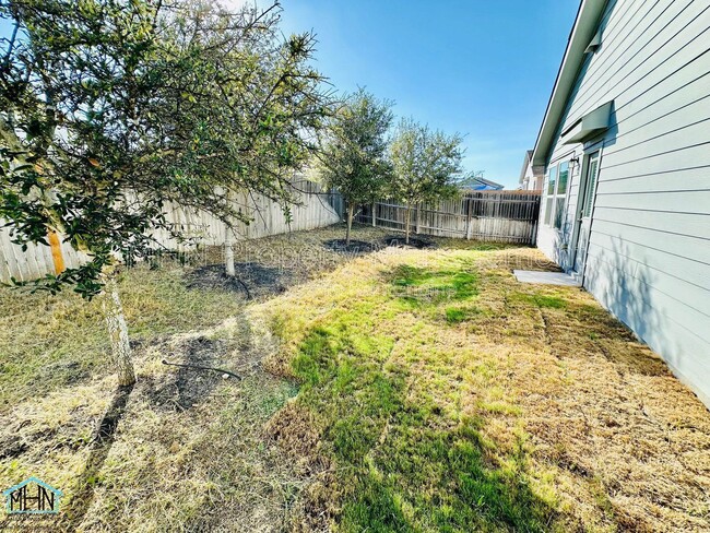 Building Photo - 9012 Sumners Wise