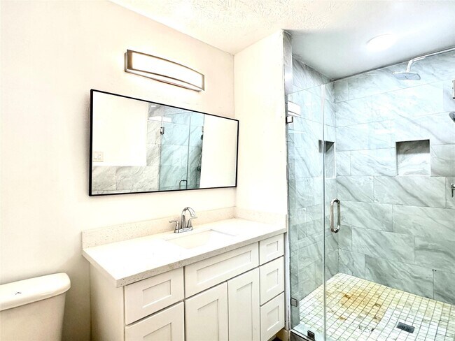 Building Photo - 11922 Sea Shore Dr