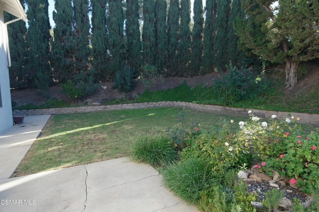 Building Photo - 2062 Sapra St