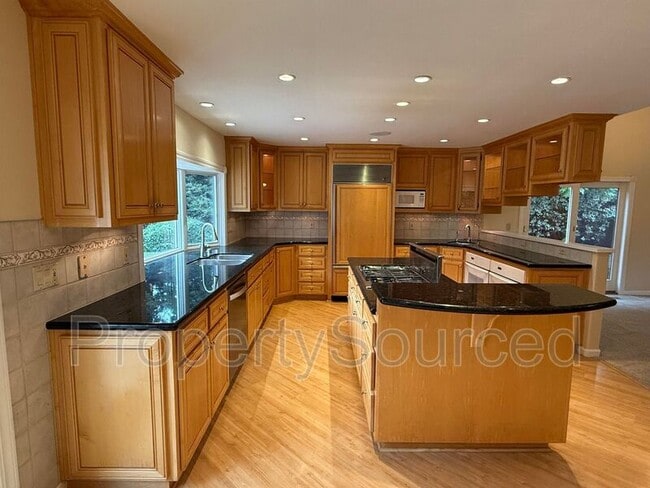 Building Photo - 1550 Naples Ct