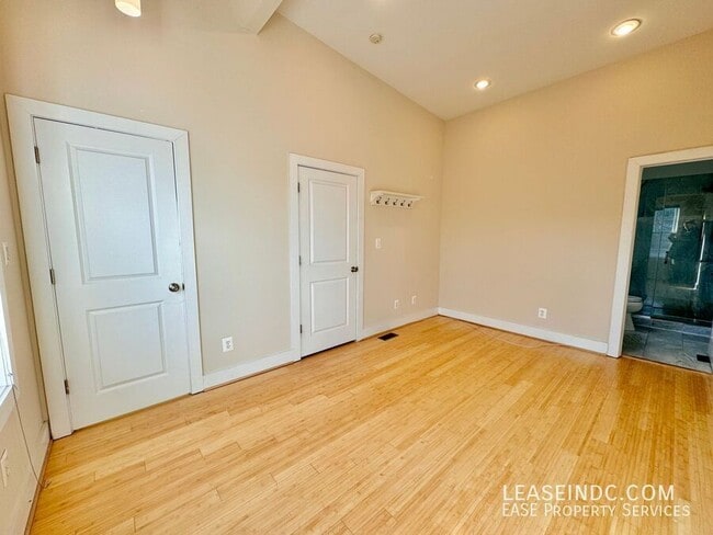 Building Photo - 4716 8th St NW
