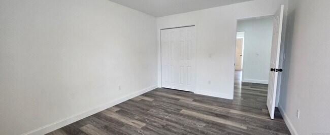 Building Photo - 409 Woodmont Ave