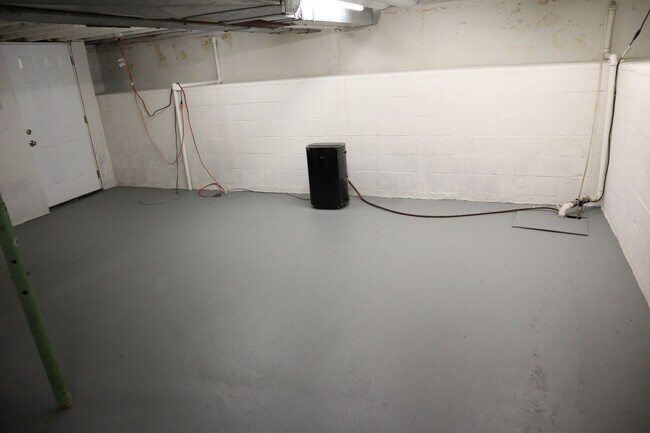 Building Photo - Lovely Single Family Home in Rockville