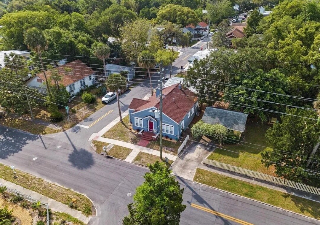 Building Photo - 300 Mary Ave