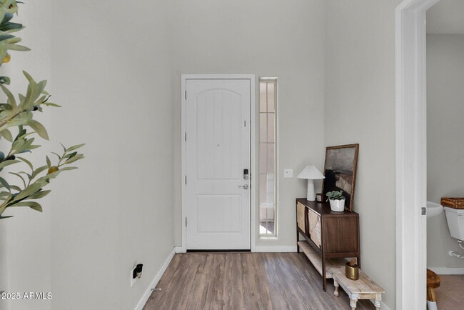 Building Photo - 9418 E Theia Dr