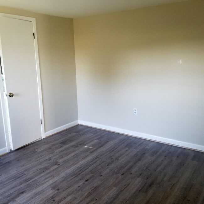 Building Photo - 6139 Powhite Farm Dr