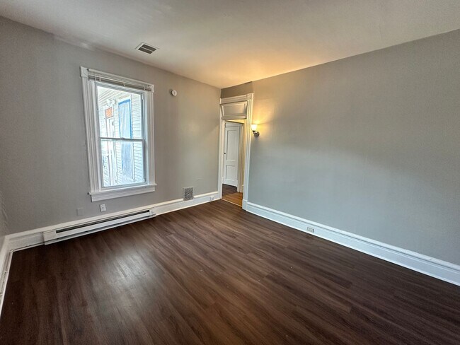 Building Photo - 512 Spruce St