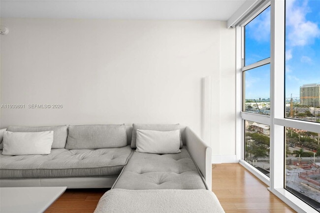 Building Photo - 6801 Collins Ave